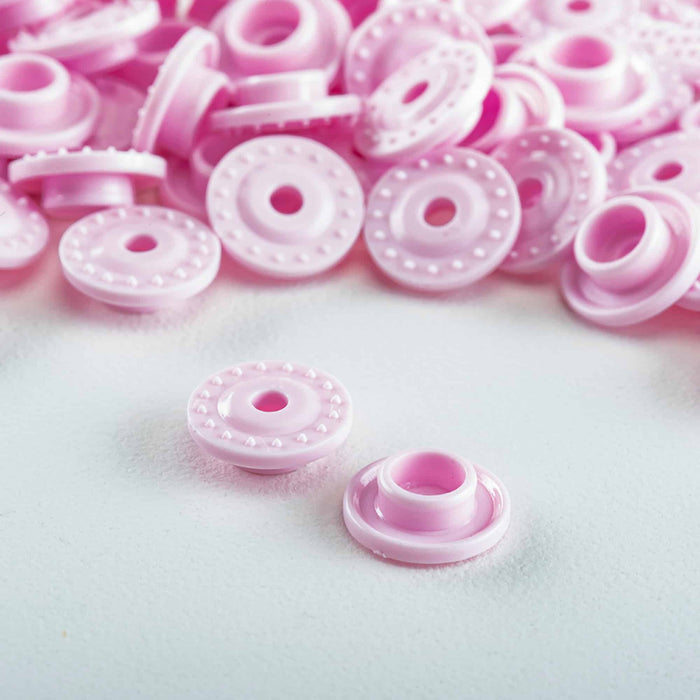 Snaps Plastic Hot Pink Flower - 072879294699